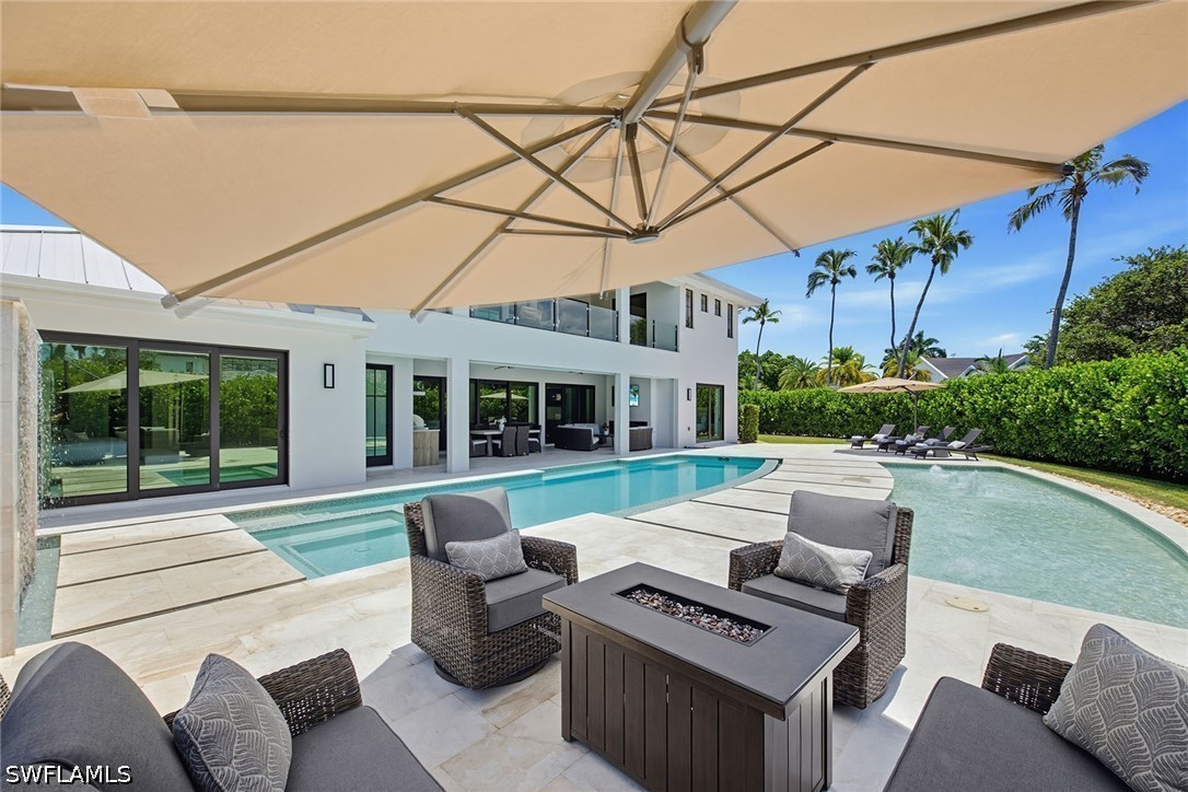 5 bed home in Naples