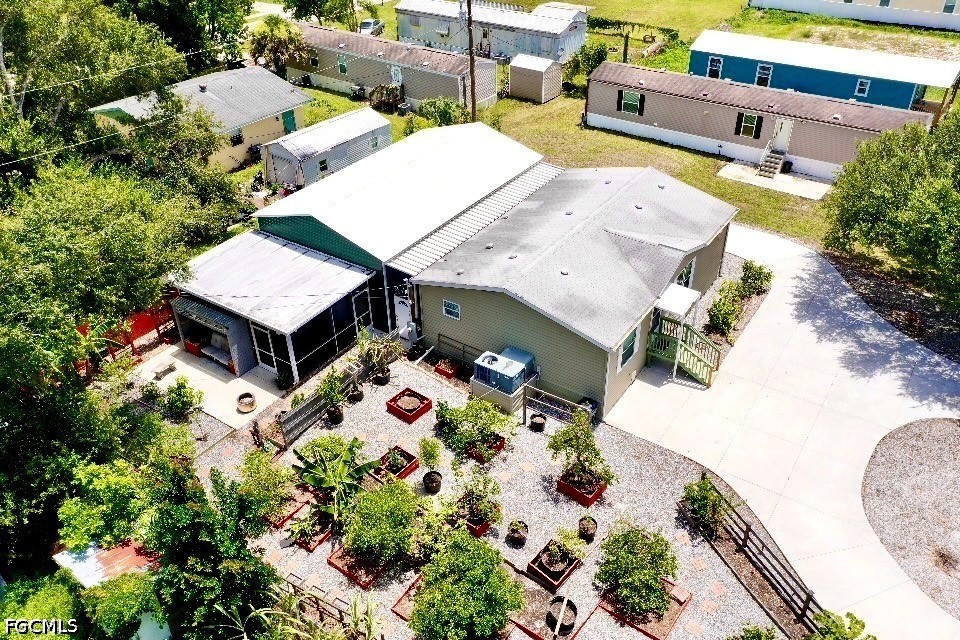 2 bed home in North Fort Myers
