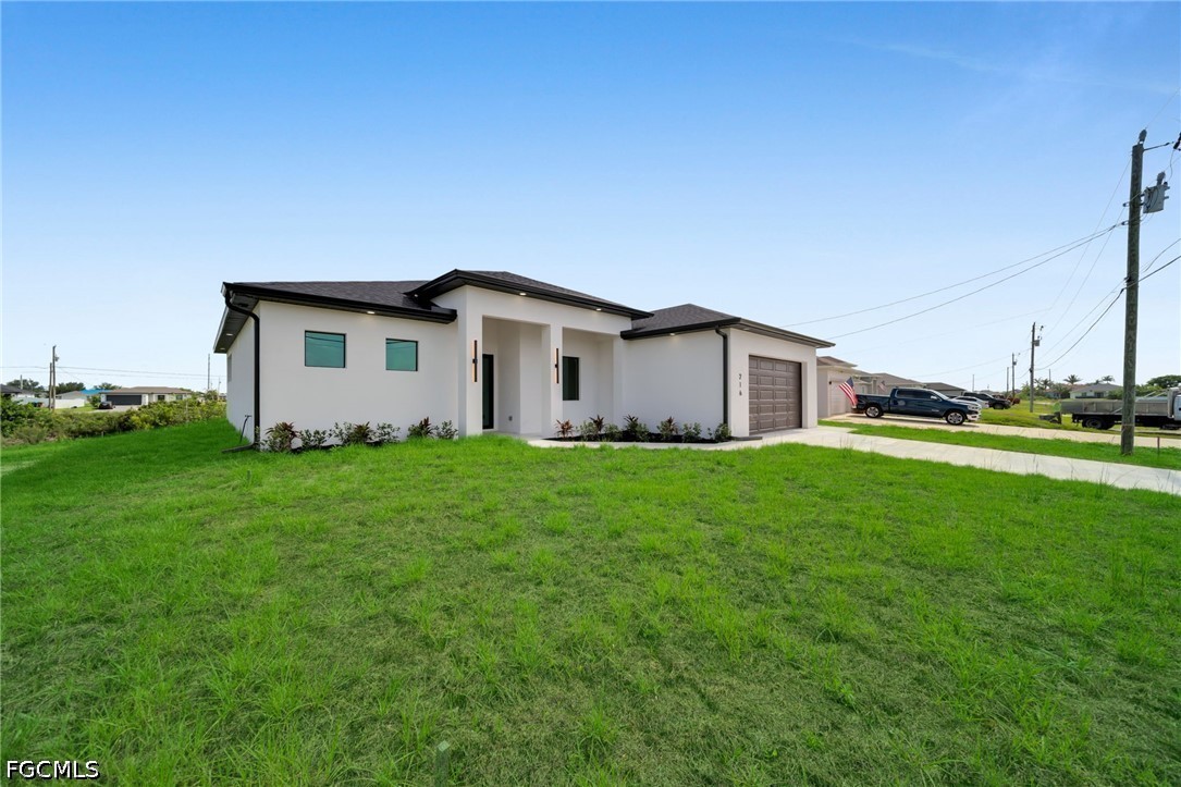 3 bed home in Cape Coral