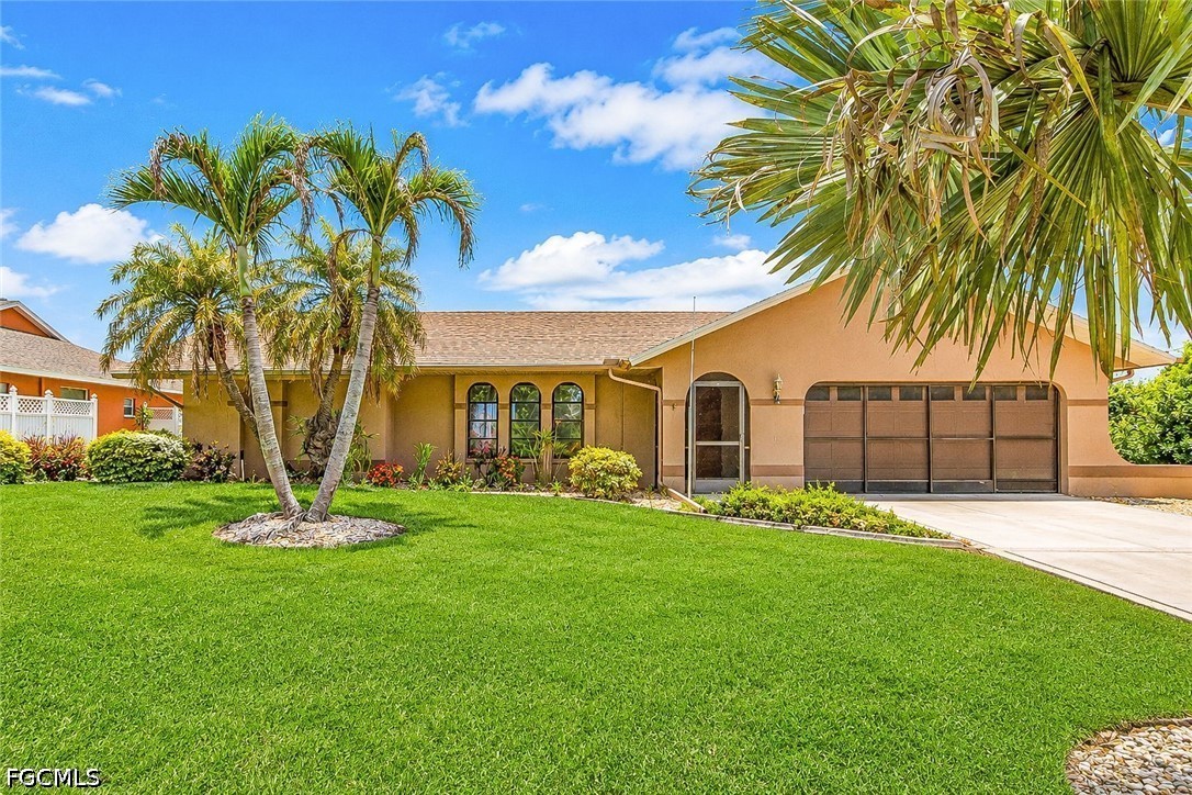 3 bed home in Lehigh Acres
