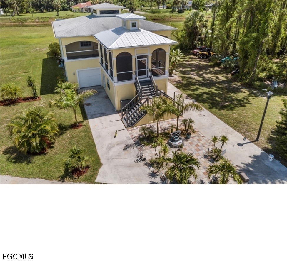 4 bed home in Lehigh Acres