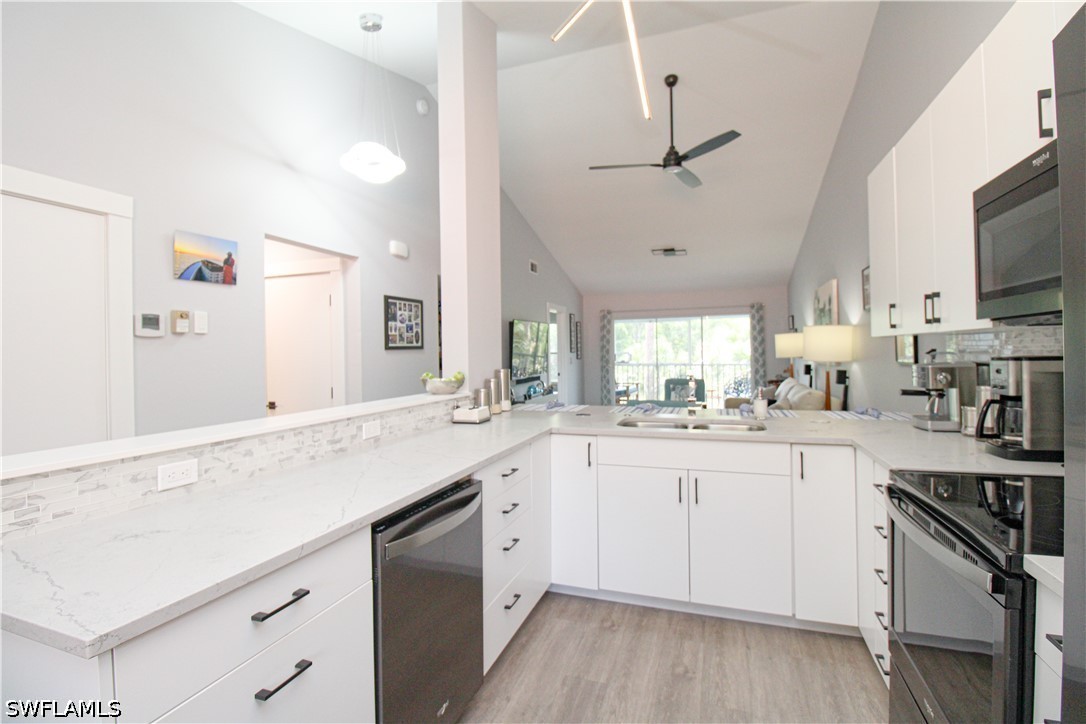 2 bed home in Naples