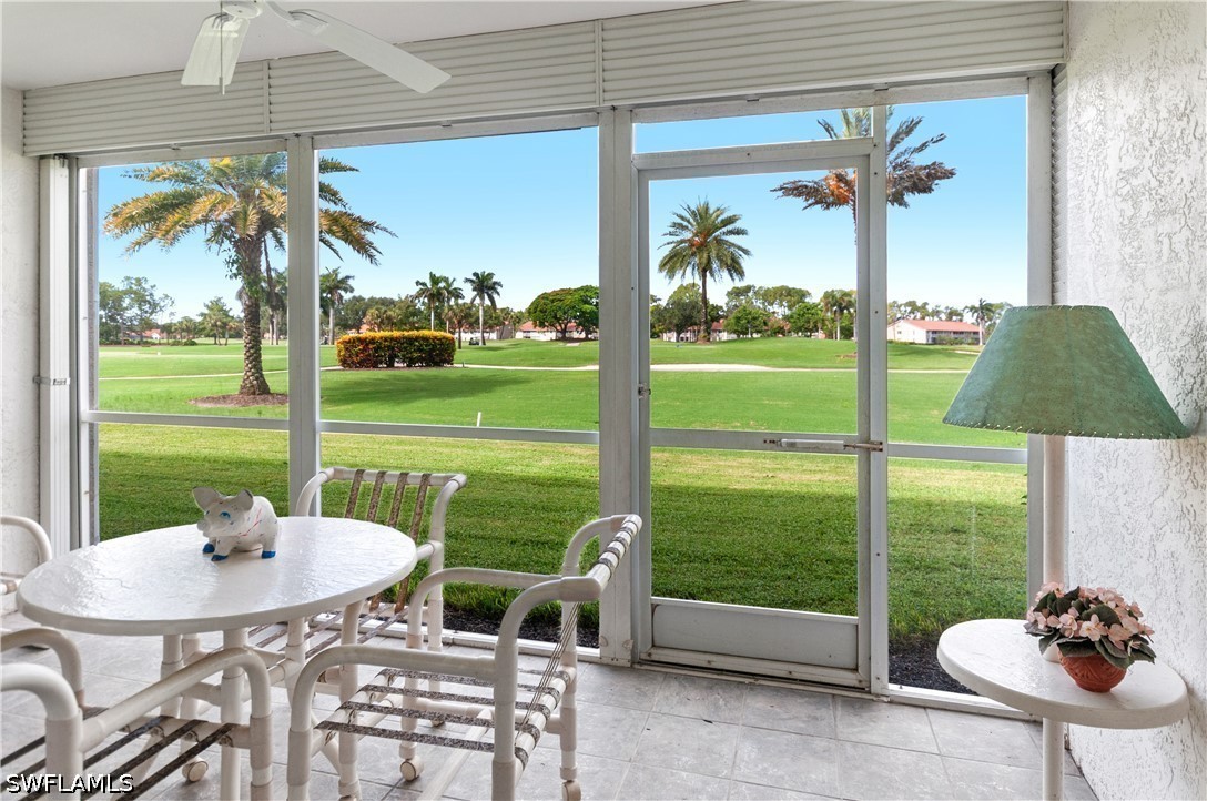 2 bed home in Naples