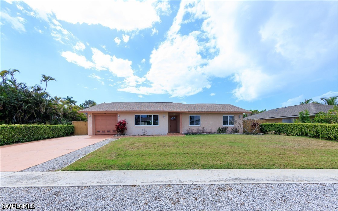 3 bed home in Marco Island