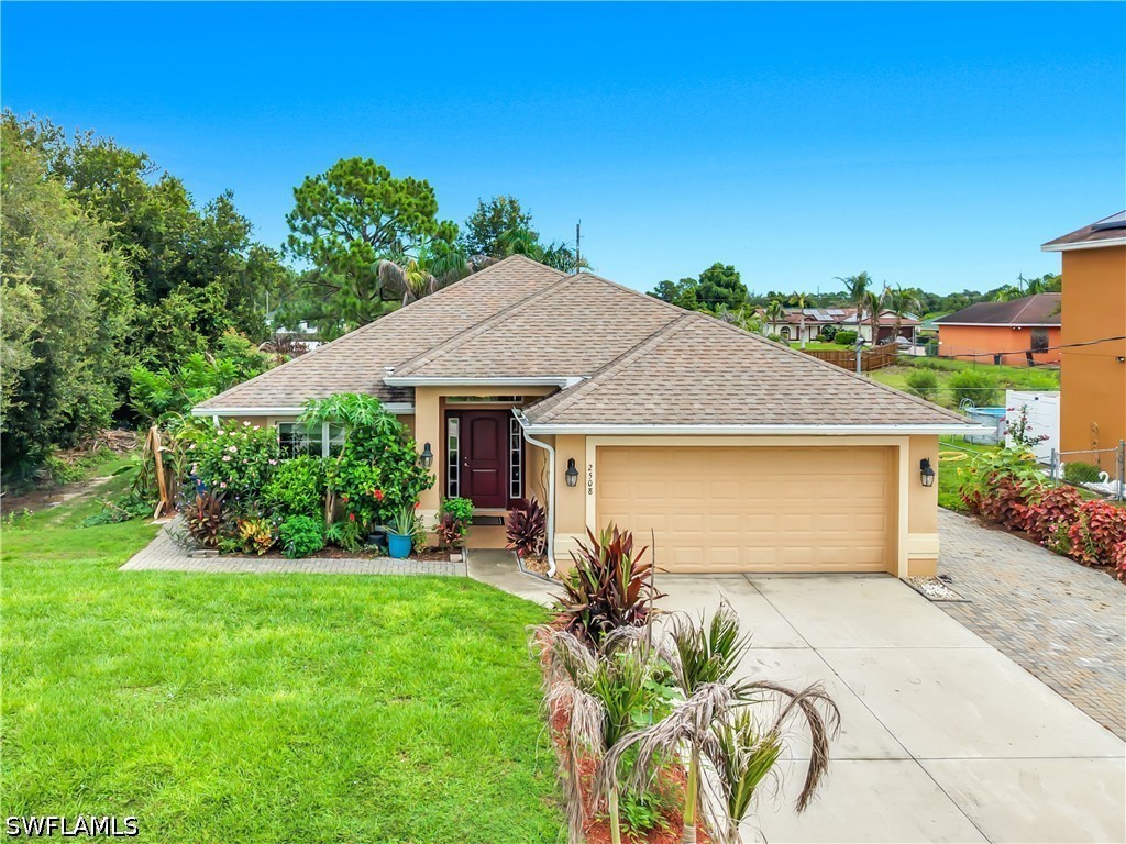 4 bed home in Lehigh Acres