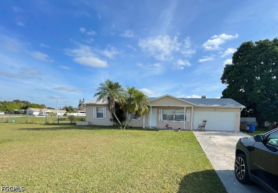3 bed home in Lehigh Acres