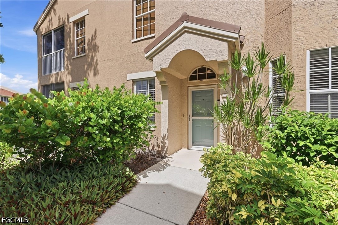 2 bed home in Fort Myers