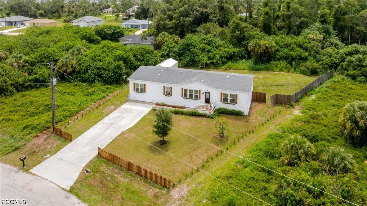 3 bed home in Labelle