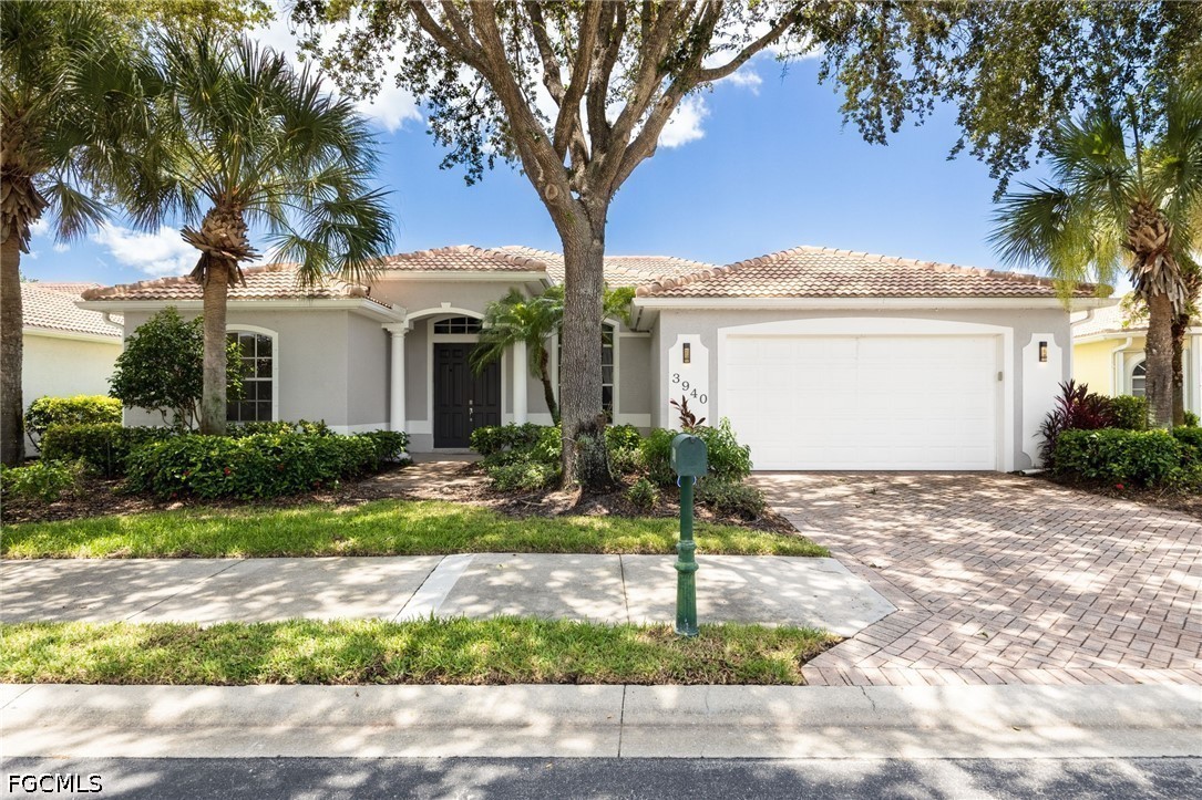 3 bed home in Naples