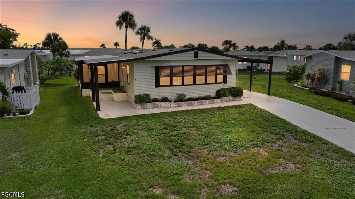 2 bed home in Fort Myers