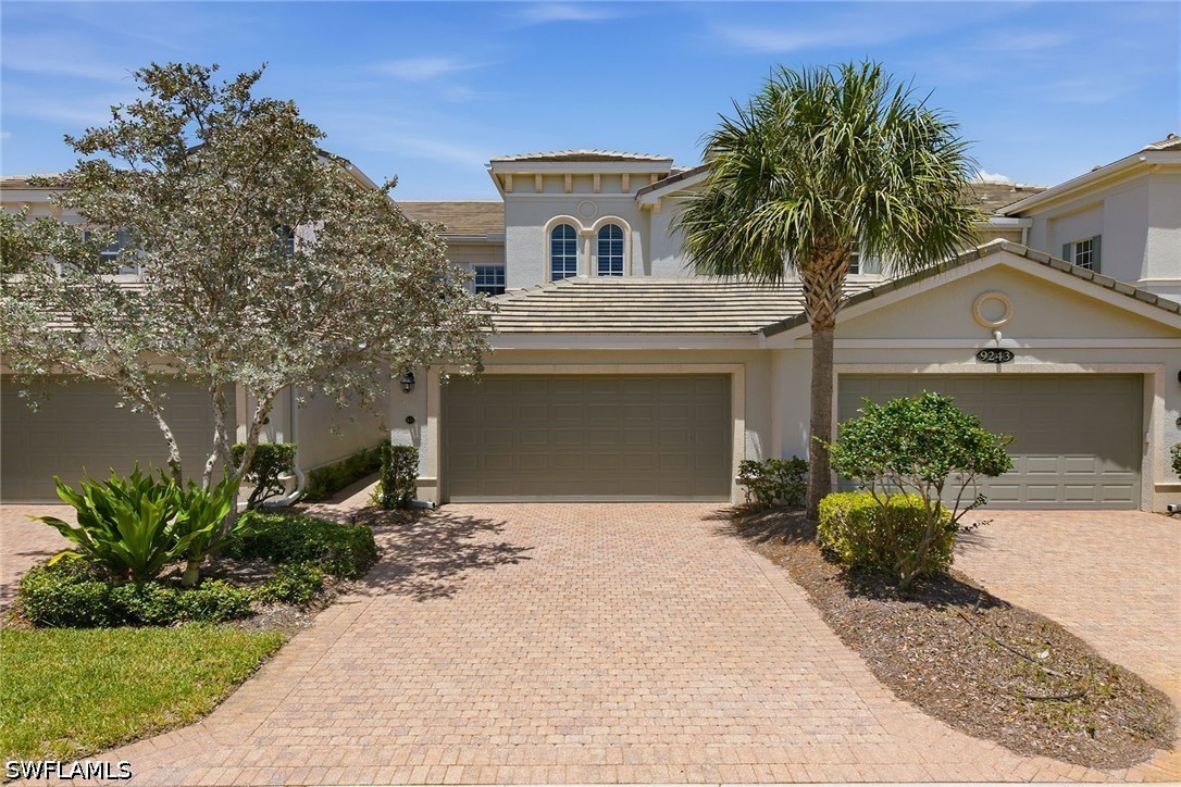 3 bed home in Naples