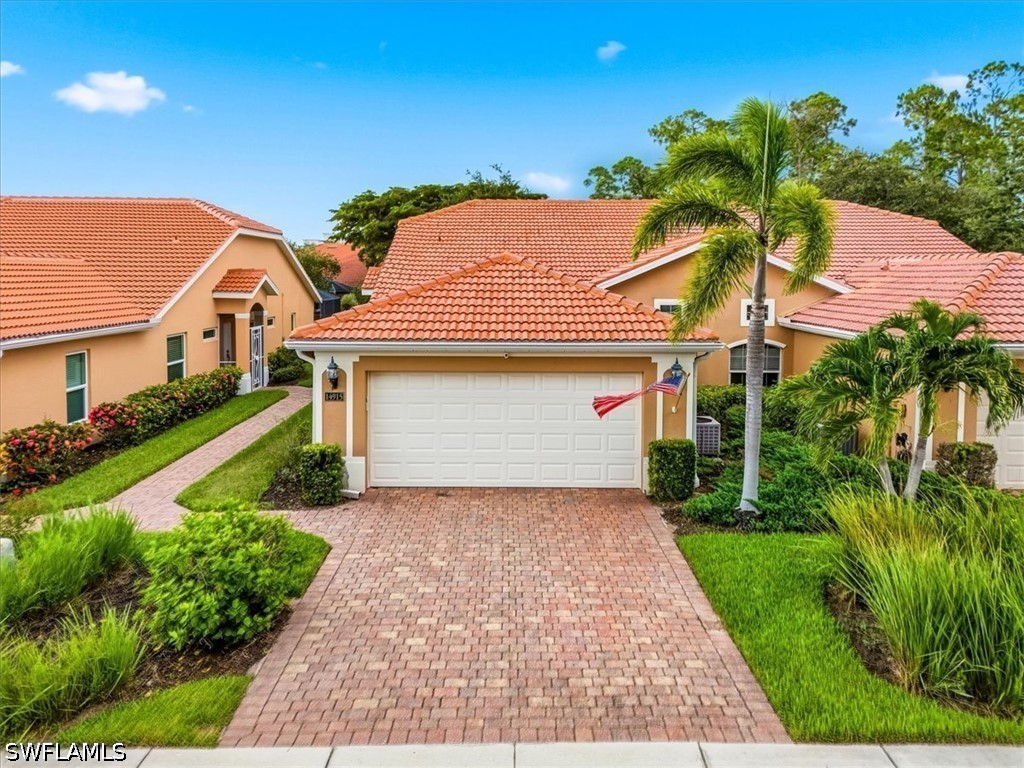 3 bed home in Naples