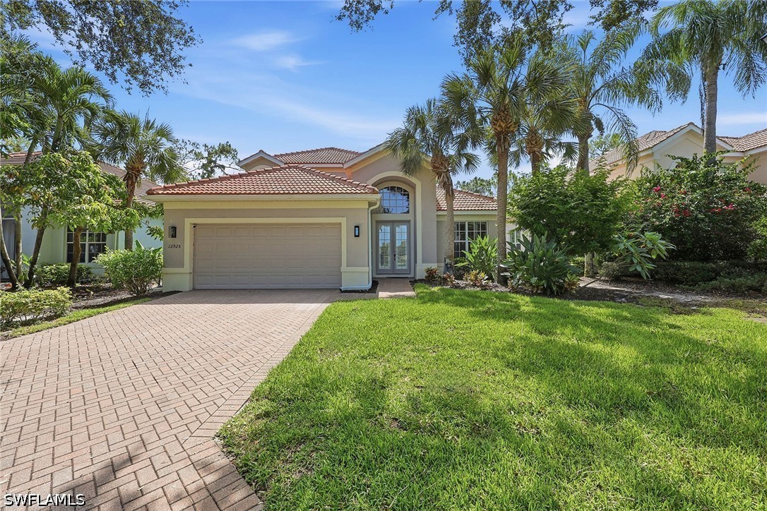 3 bed home in Naples
