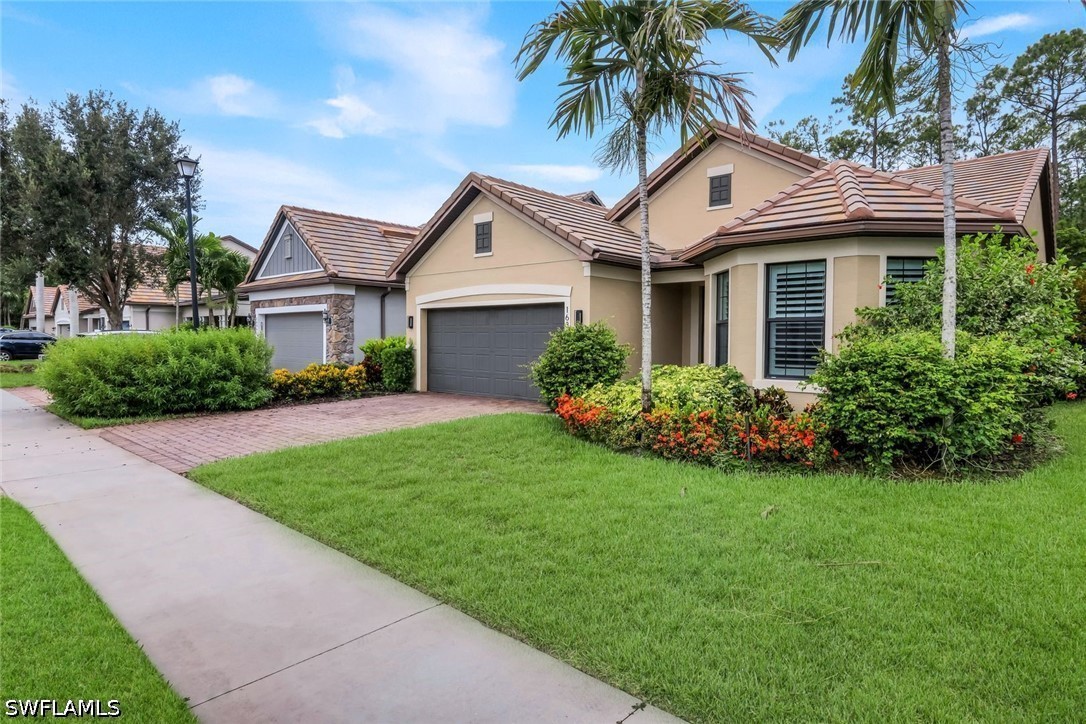 3 bed home in Naples