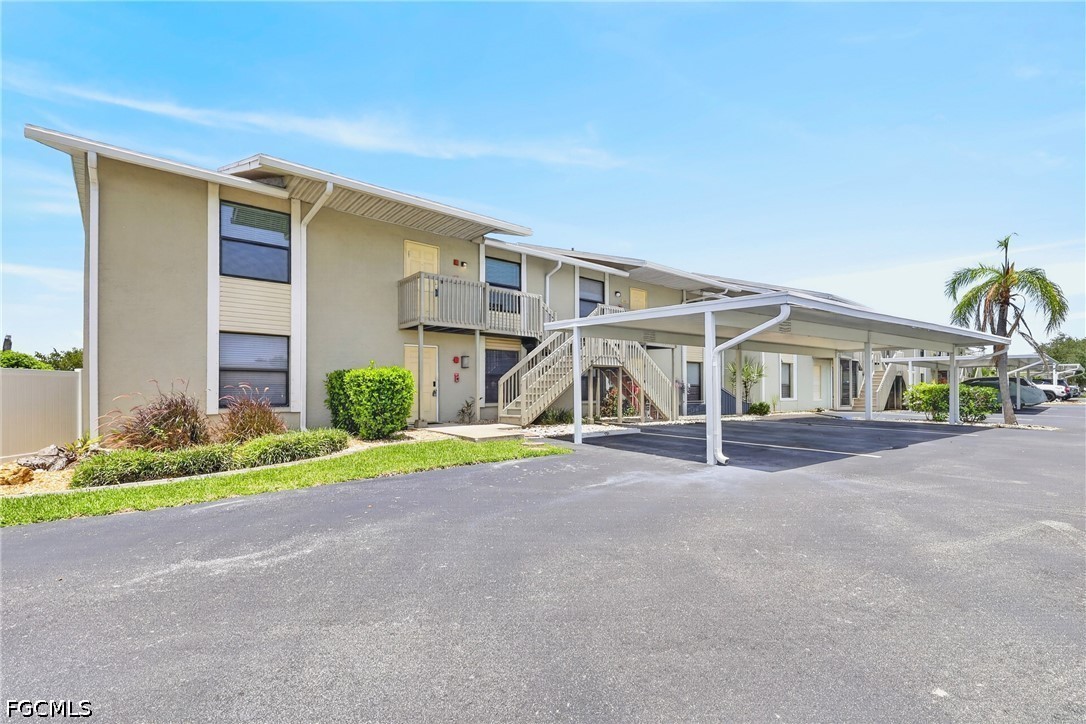 2 bed home in Cape Coral