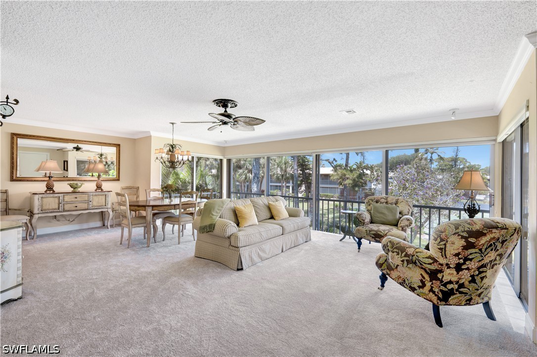 2 bed home in Naples