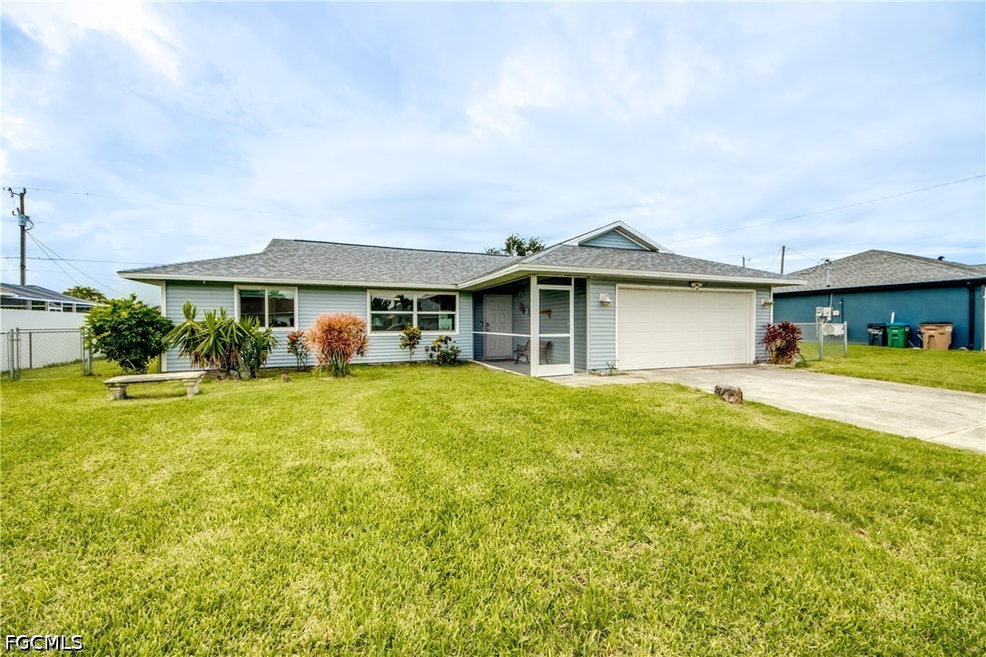 3 bed home in Cape Coral