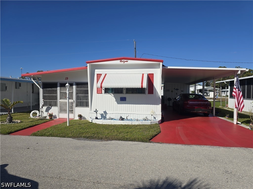 2 bed home in Naples