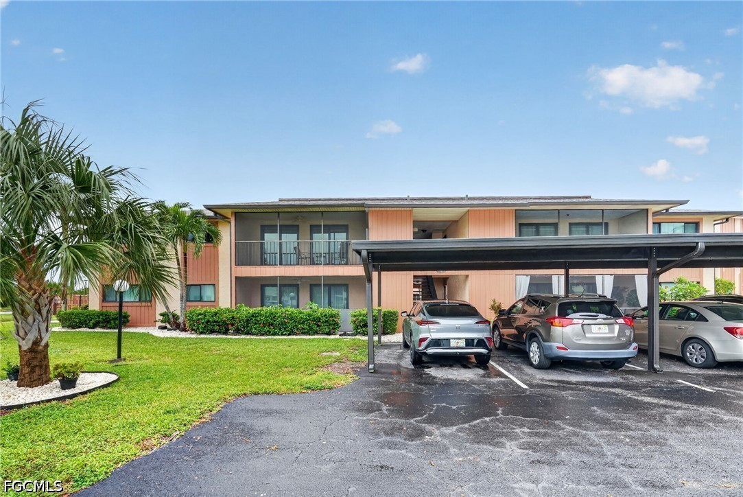 2 bed home in Fort Myers