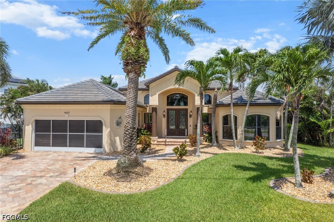 3 bed home in Cape Coral
