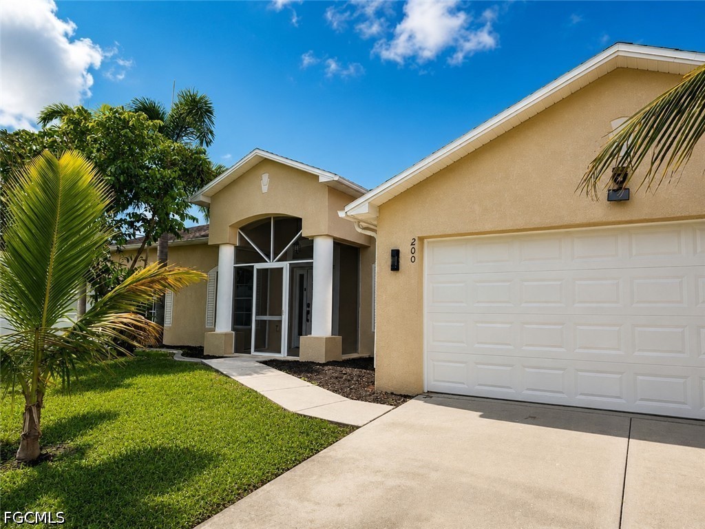 3 bed home in Cape Coral