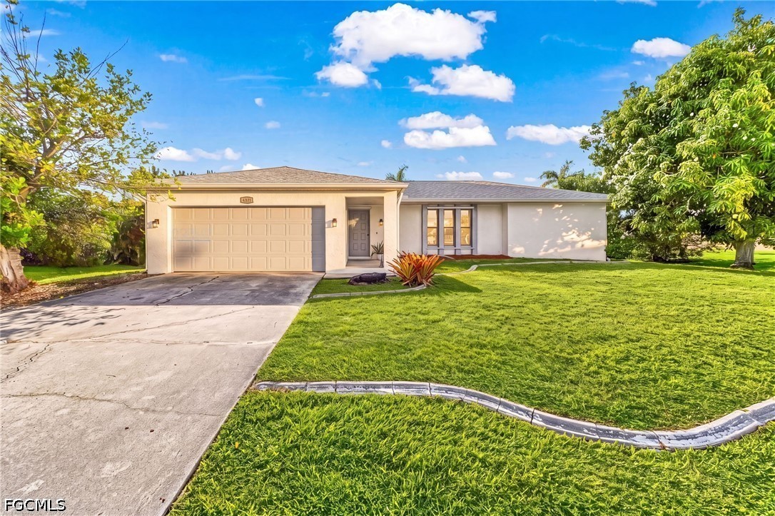 3 bed home in Cape Coral
