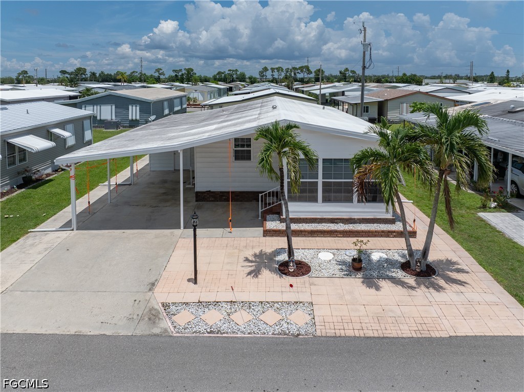 2 bed home in North Fort Myers