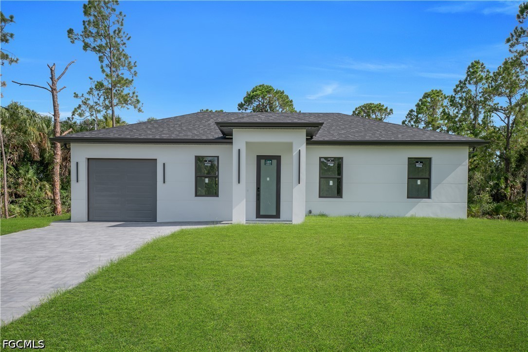 3 bed home in Lehigh Acres