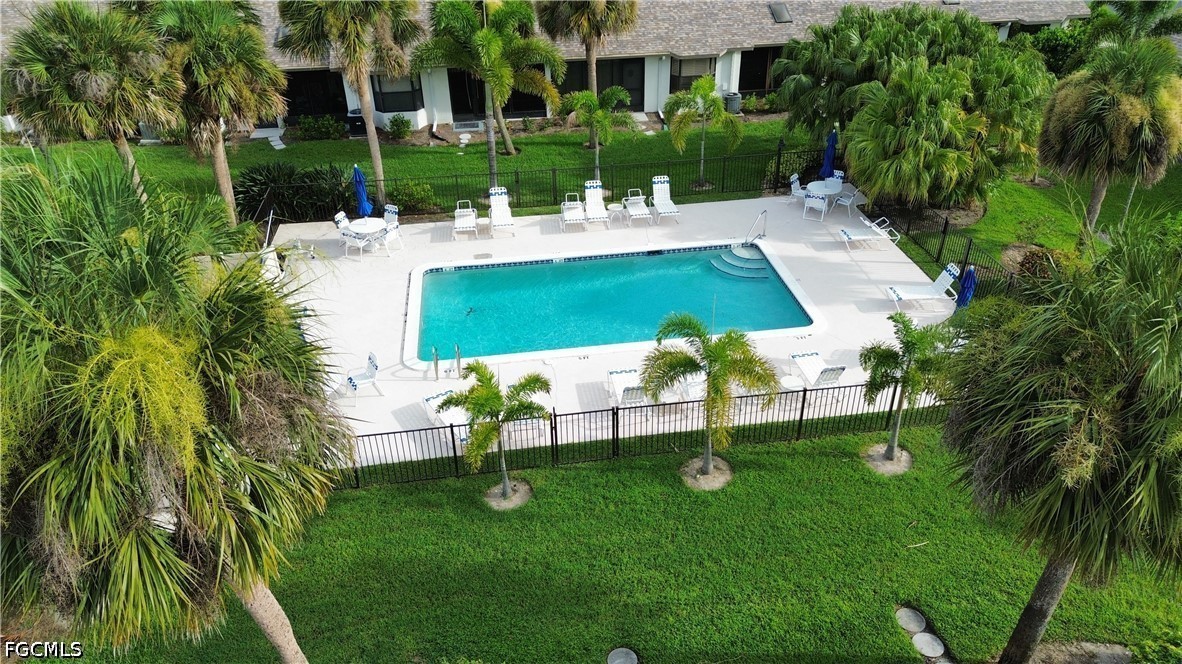 2 bed home in Fort Myers