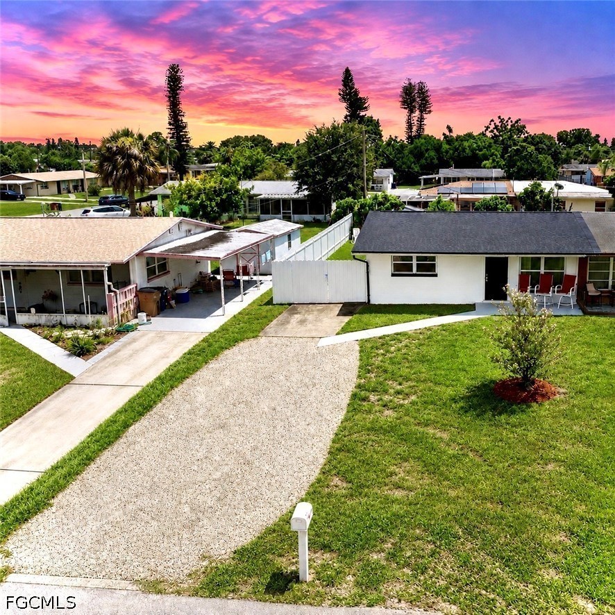 2 bed home in Lehigh Acres