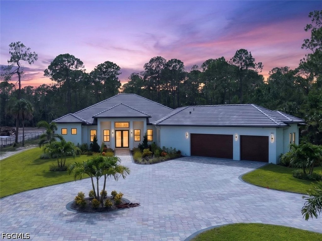 4 bed home in Naples