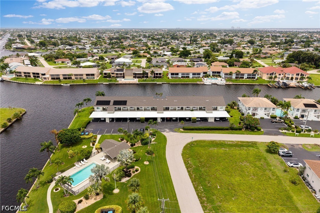 2 bed home in Cape Coral