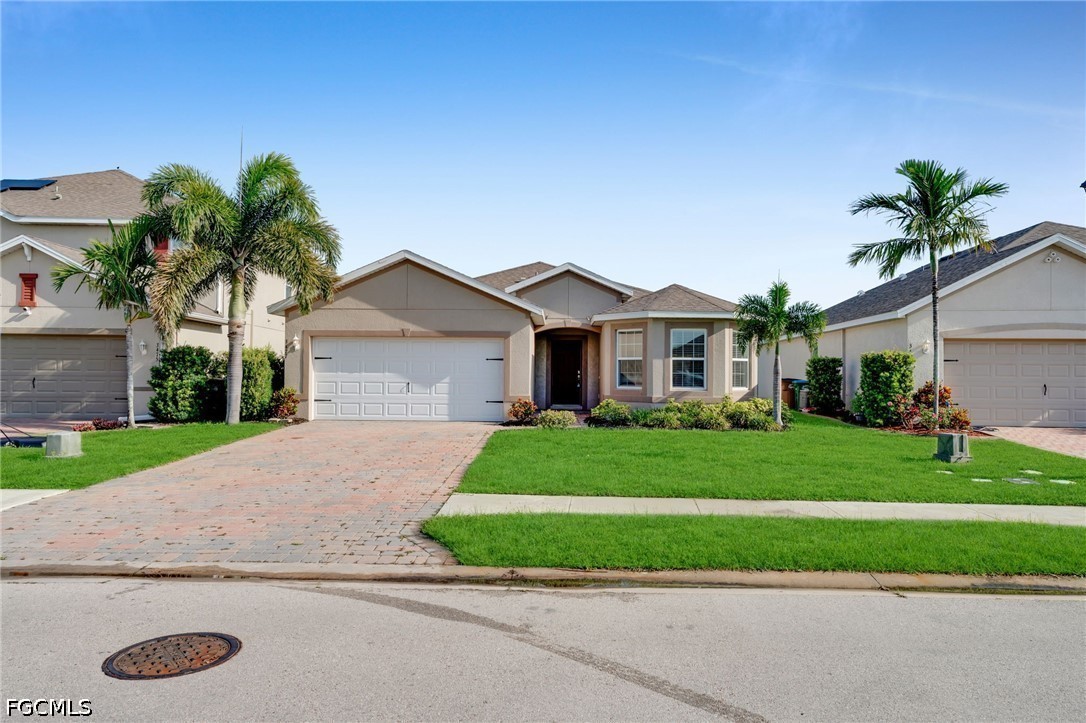 3 bed home in Cape Coral