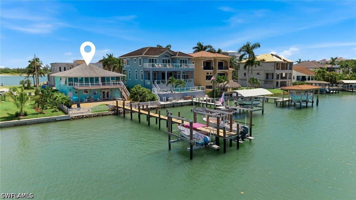 2 bed home in Naples