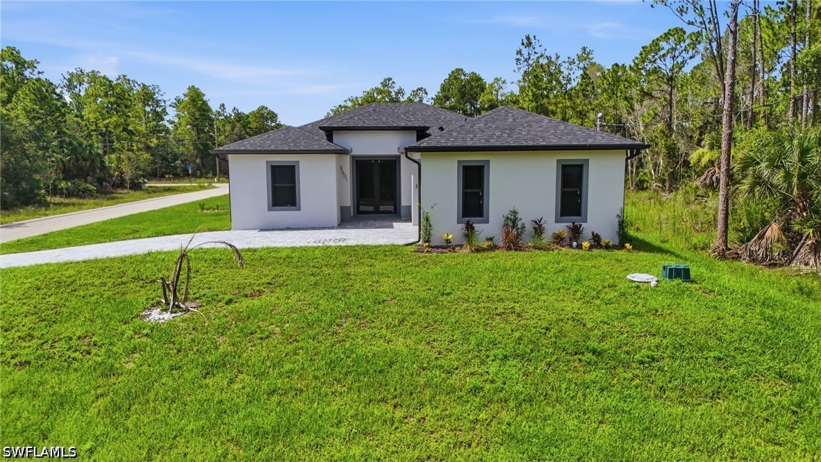 3 bed home in Lehigh Acres