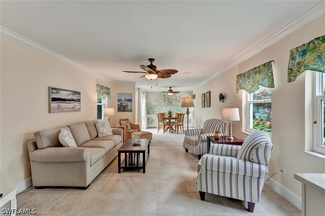 2 bed home in Naples