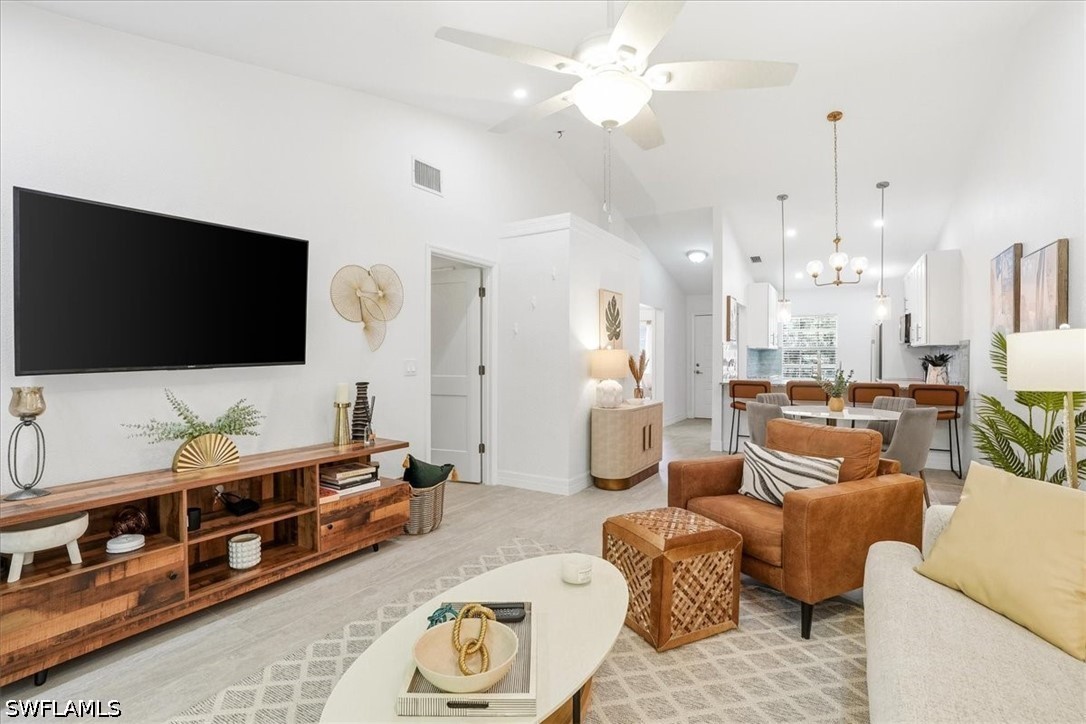 2 bed home in Naples