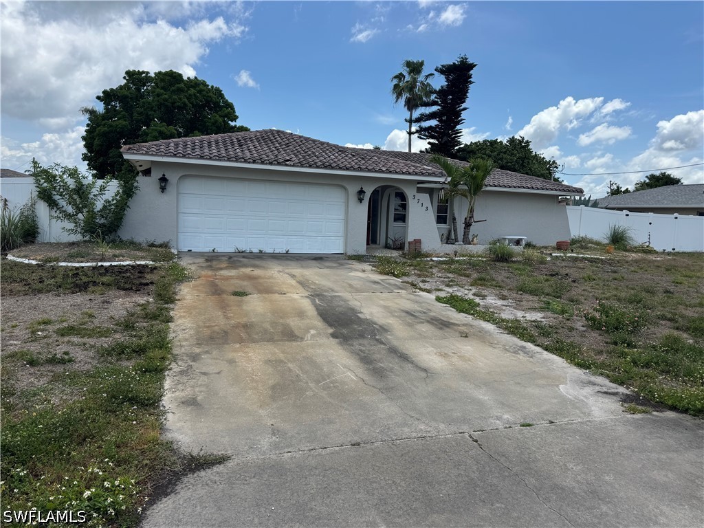 3 bed home in Cape Coral
