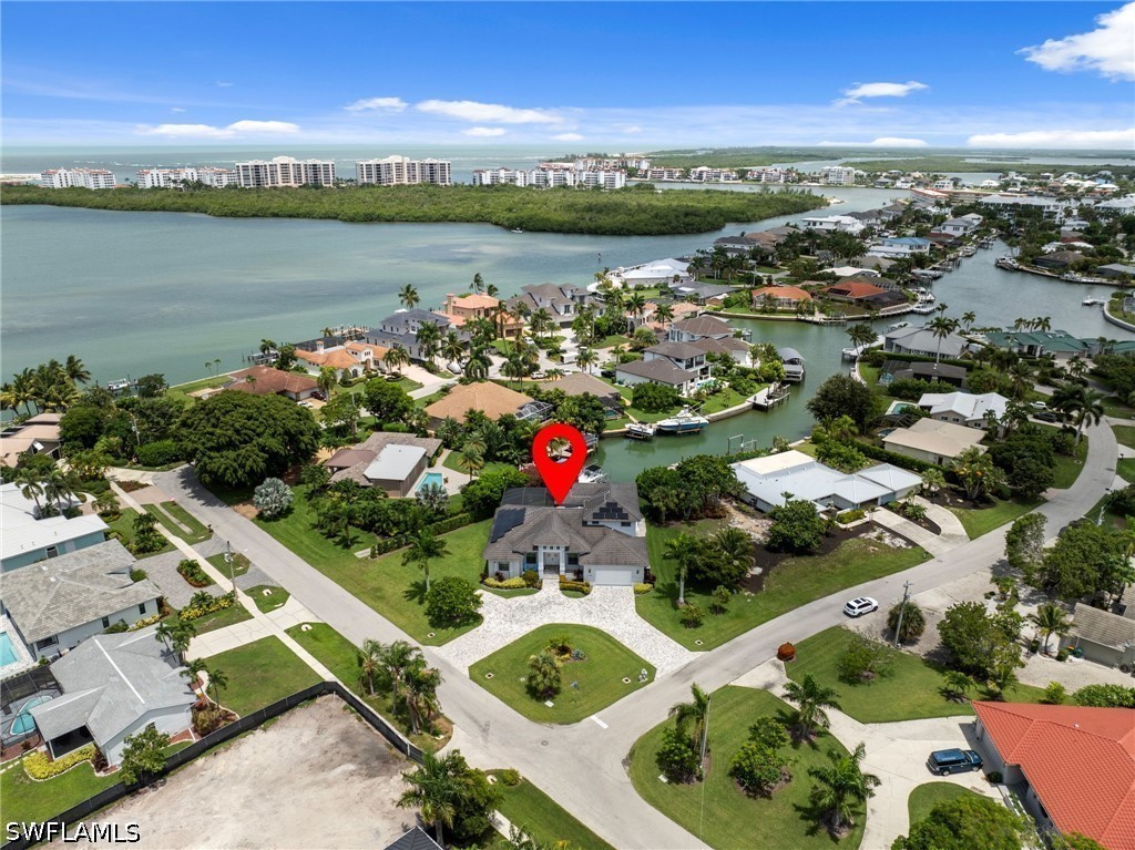 5 bed home in Marco Island