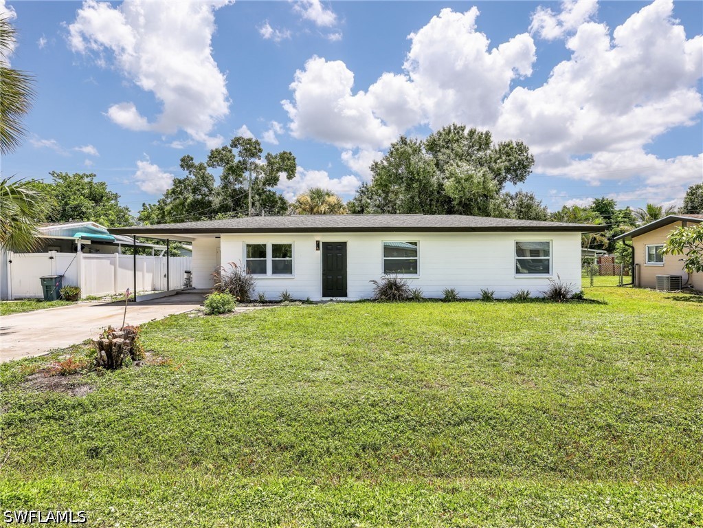 3 bed home in Cape Coral