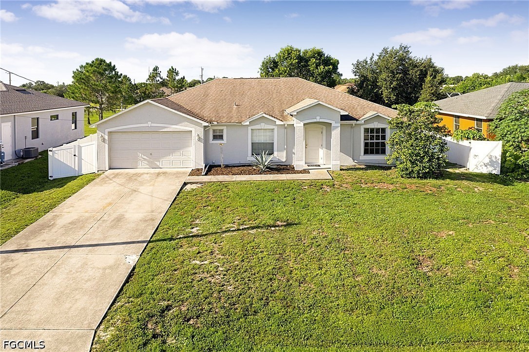 4 bed home in Lehigh Acres