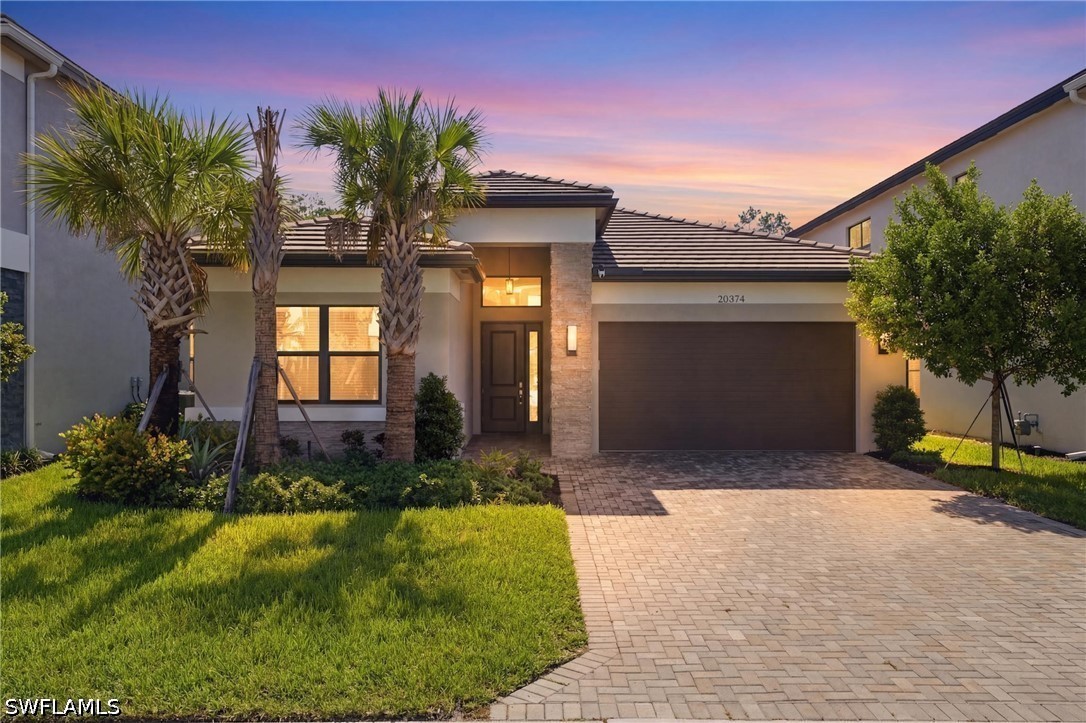 2 bed home in Estero