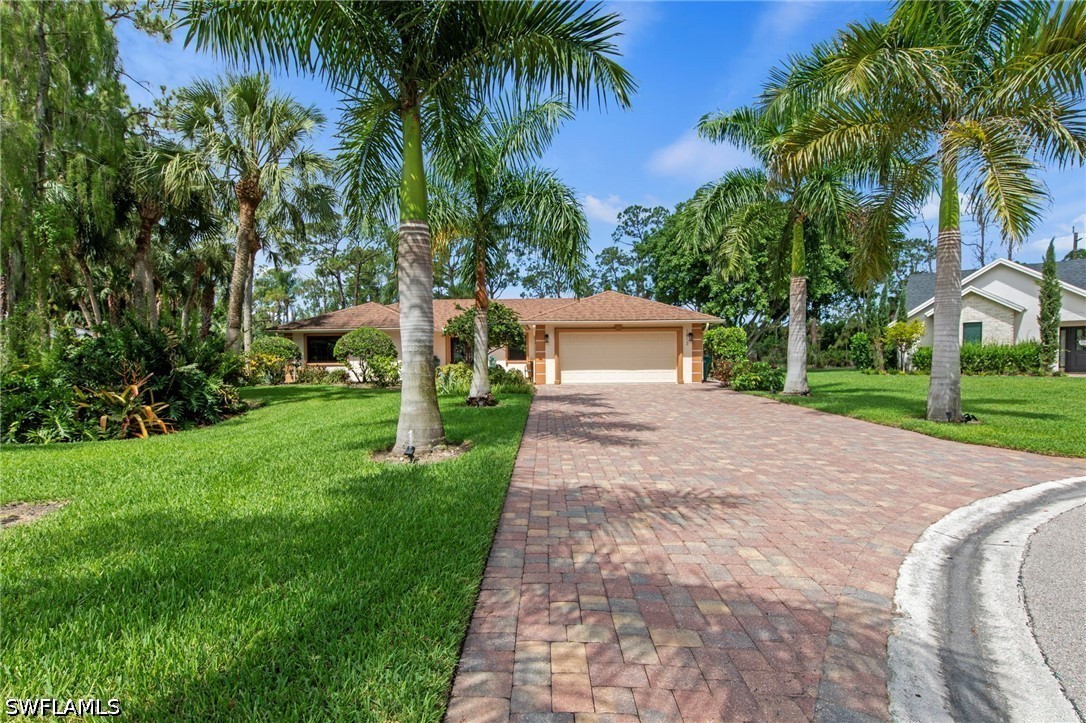 3 bed home in Naples
