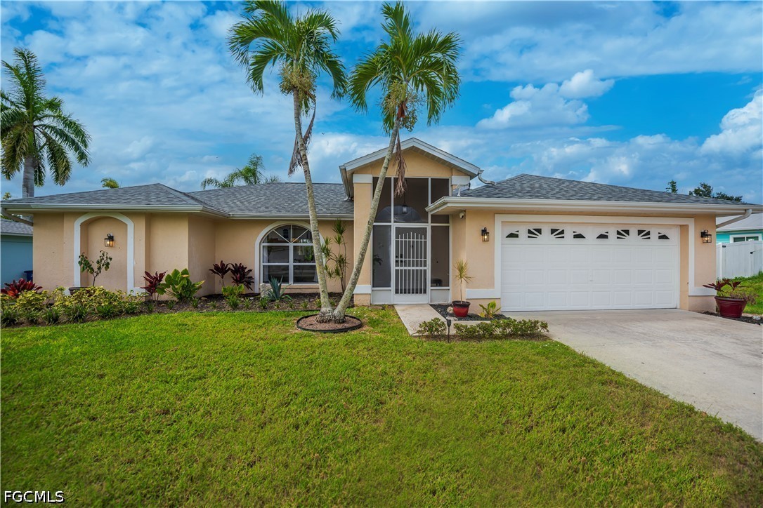 3 bed home in Bokeelia