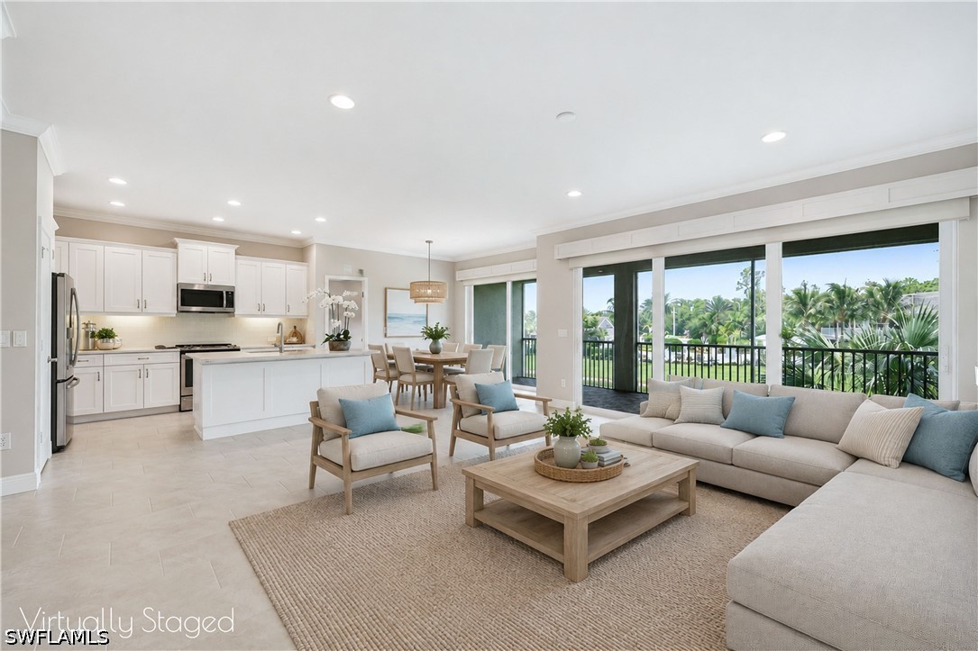 2 bed home in Naples