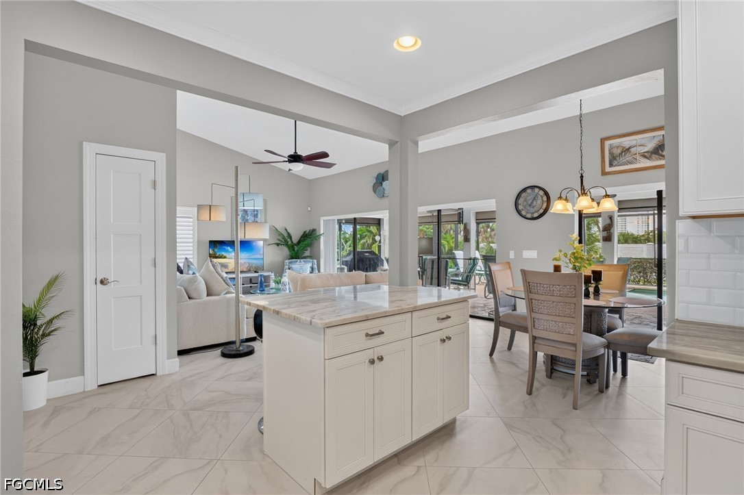 2 bed home in Fort Myers
