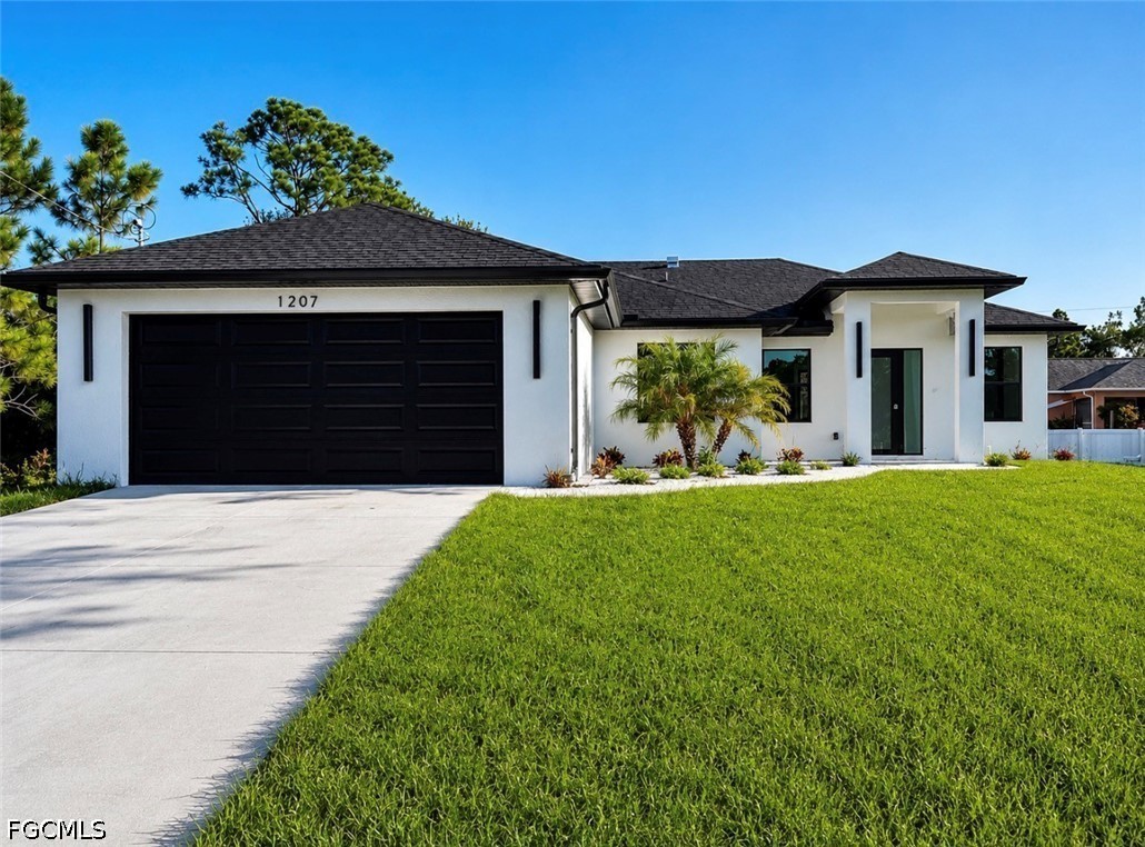 3 bed home in Lehigh Acres