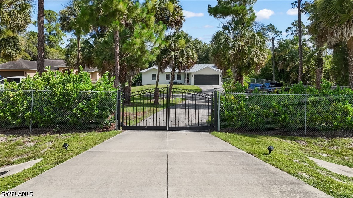 3 bed home in Naples