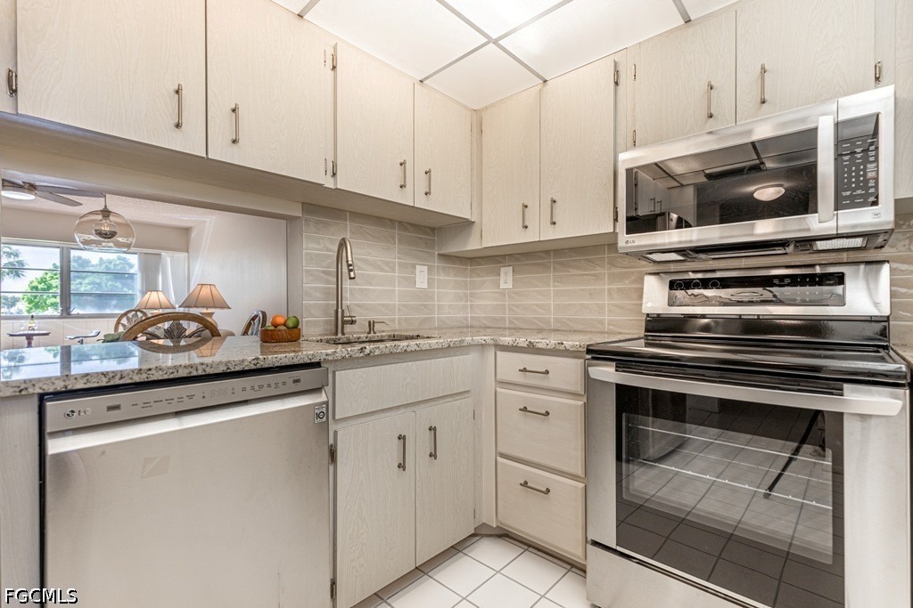 1 bed home in Fort Myers
