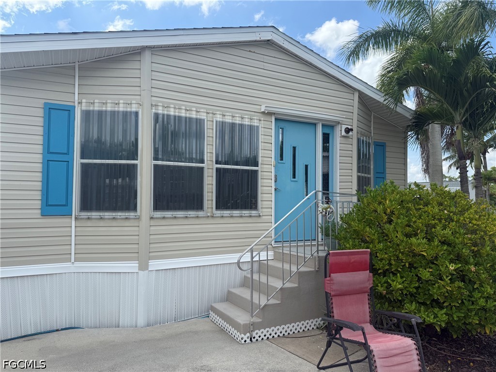 2 bed home in Estero